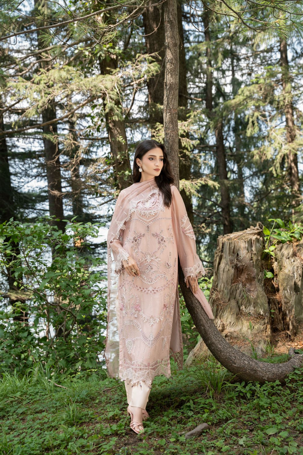 Aura by Zebtan – AR-5 | Embroidered Weightless Chiffon 3-Piece Suit